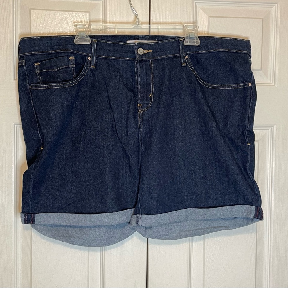 Levi’s Denim Shorts Size 22
